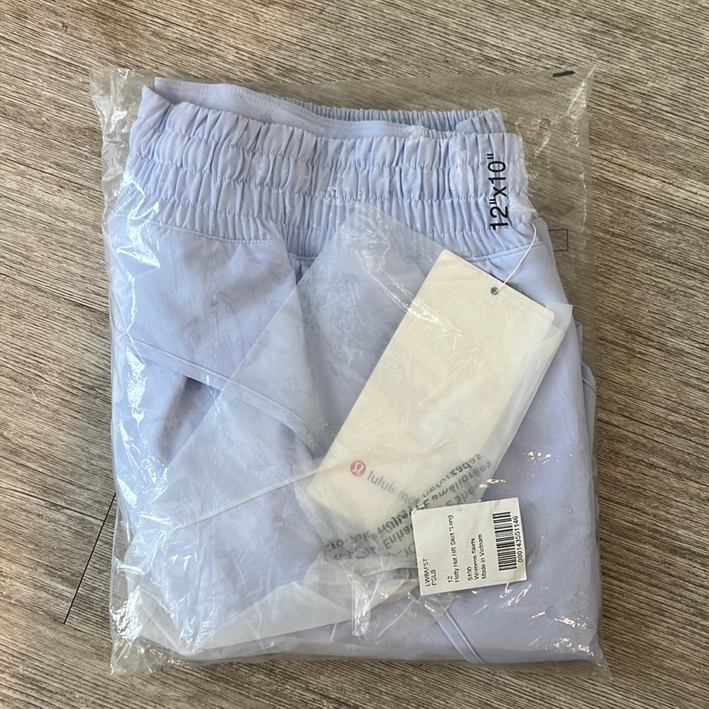 NWT Lululemon Hotty Hot HR Skirt